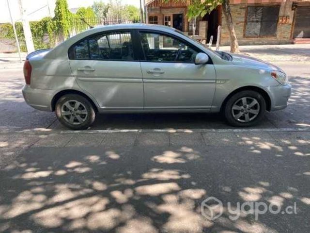 Hyundai acentt 2010