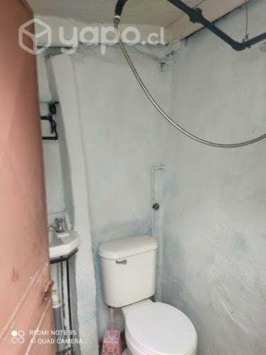 Se arrienda casa de interior en cerro baron