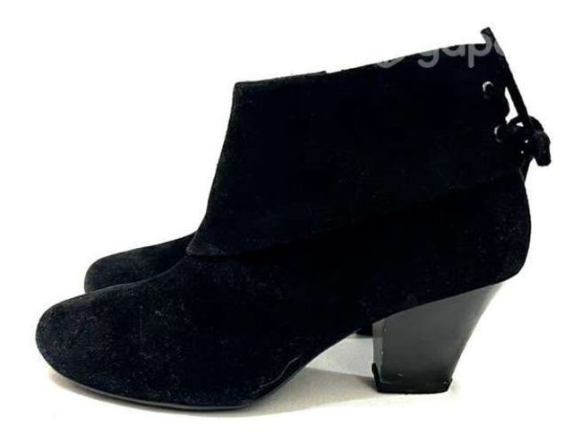 Botín 100% Cuero Reno Marca Skechers N*38.5 Negro