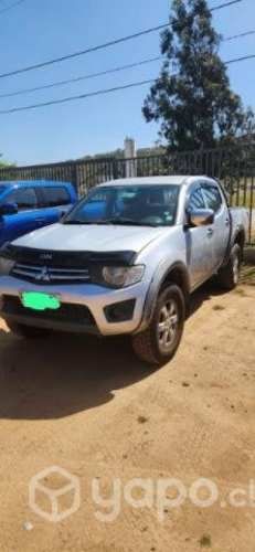 Vendo mitsubishi L200 work cr 2.5
