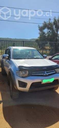 Vendo mitsubishi L200 work cr 2.5