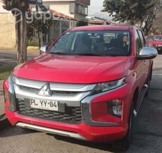 Mitsubishi l200 2021