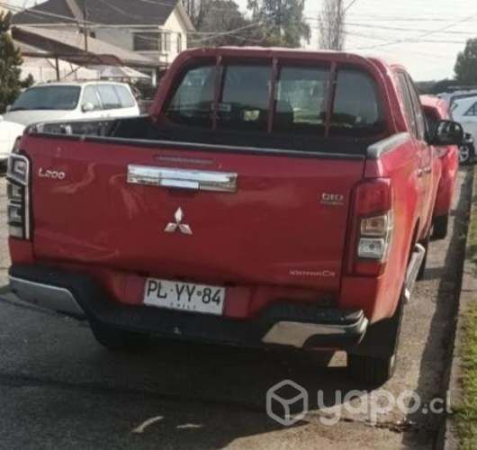 Mitsubishi l200 2021