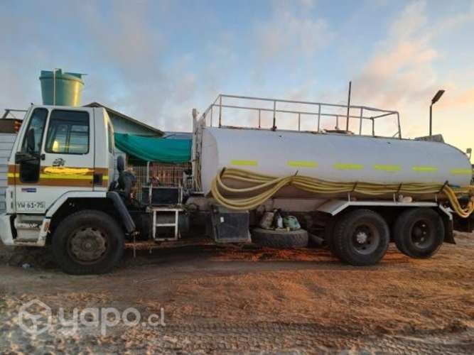 Vendo Camión Ford Cargo 1722E Aljibe