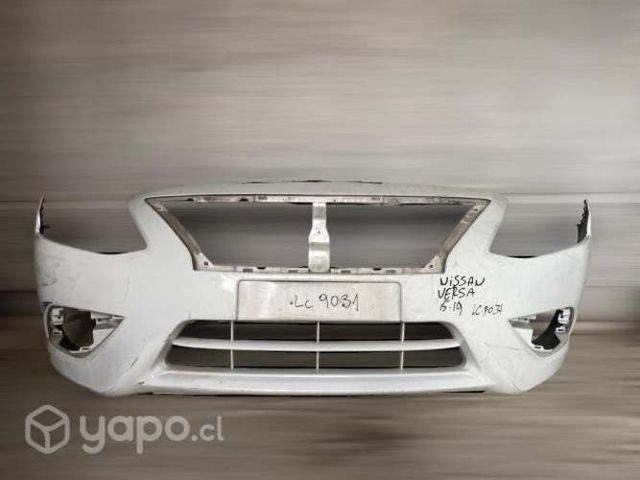 Parachoque delantero nissan versa 2015-2019