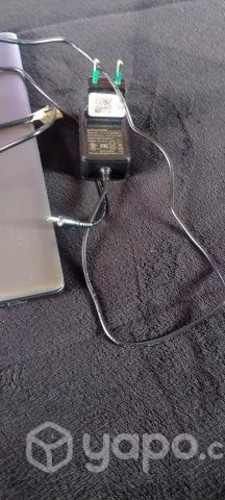 Notebook hyndai modelo ht14ccic44sgh 1 año de uso