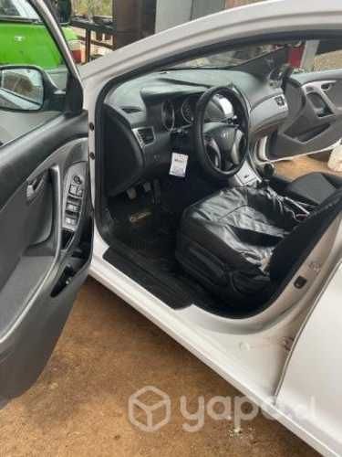 Hyundai Elantra 2014