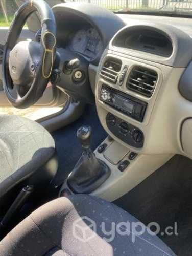 Renault clio 2005