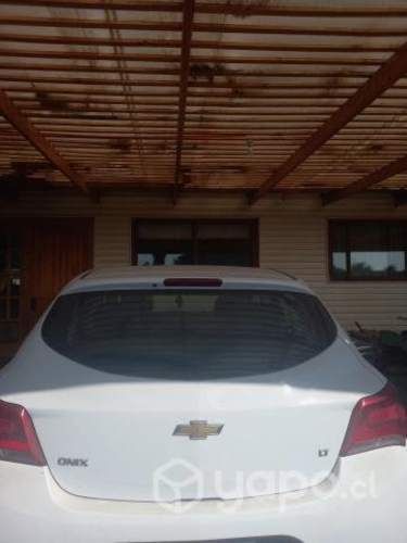 Vendo mi auto chevrolet onix 2018