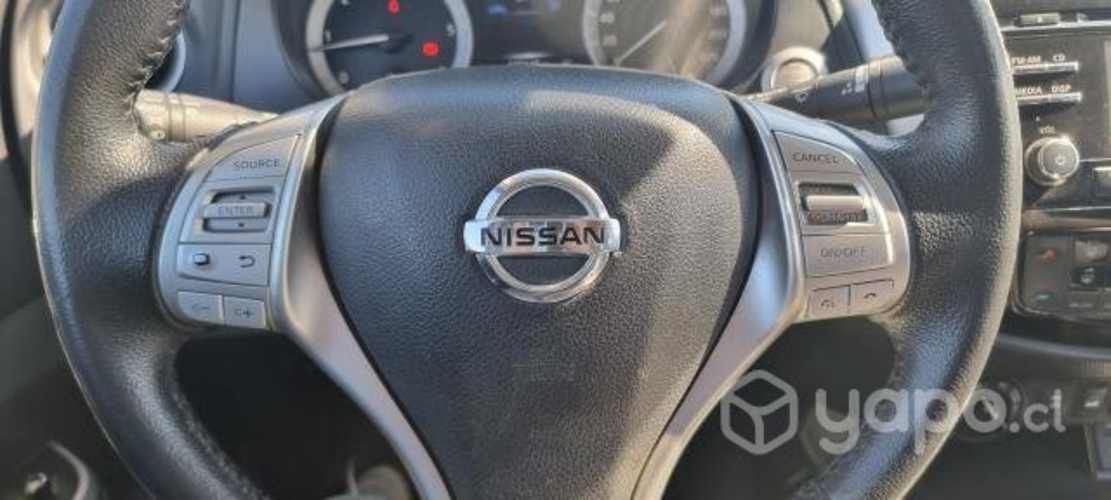 Nissan np300 2017