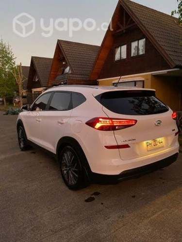 Se vende hyundai tucson 2.0 bencinero 4x2