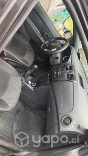 Renaul Symbol zen 1.6