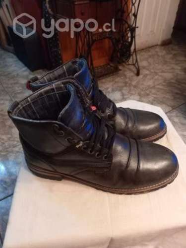 Botin y zapato 2 en 1 cuero ferrachini