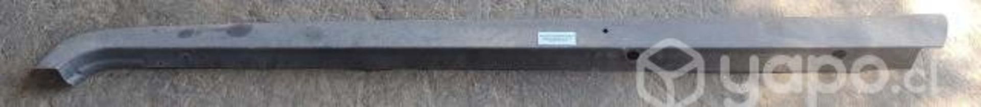 Moldura Izq Pick Up (MBD287) BT