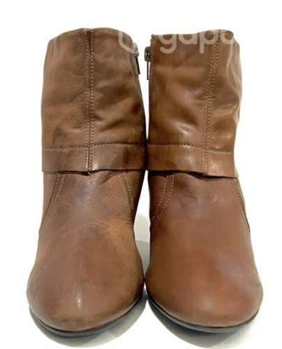 Botín Taco Chino 100% Cuero Marca Mor N*40 Café