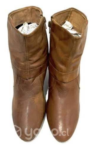 Botín Taco Chino 100% Cuero Marca Mor N*40 Café