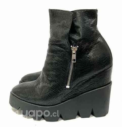 Botín Taco Chino De Cuero Marca Exs N*39 Negro