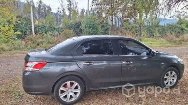 Peugeot 301 2014 allure 1.6 hdi 92 hp