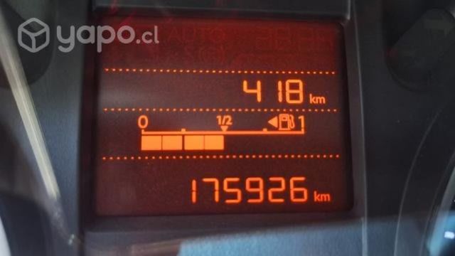 Peugeot 301 2014 allure 1.6 hdi 92 hp