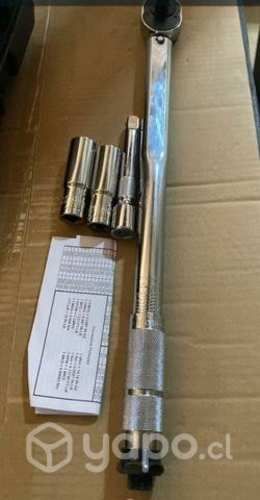 Llave Torque Torquimetro 1/2-28-210nm+Dados+Extens