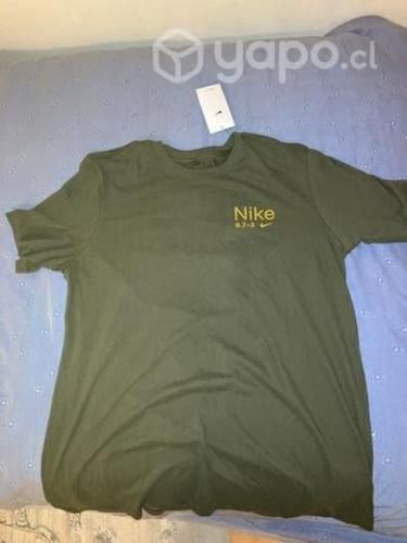 Polera Nike hombre