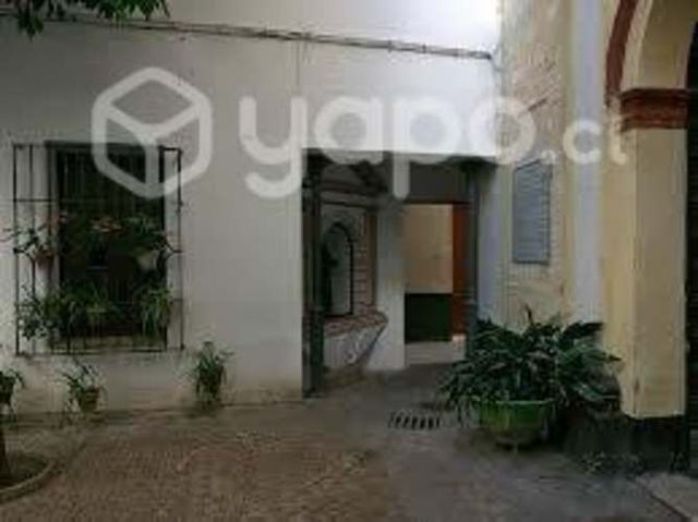 Busco Arrendar Casa con patio