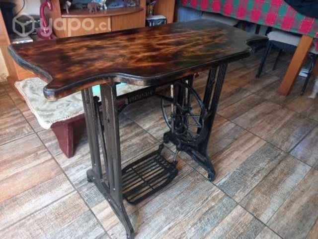 Mesa arrimo base maquina coser antigua