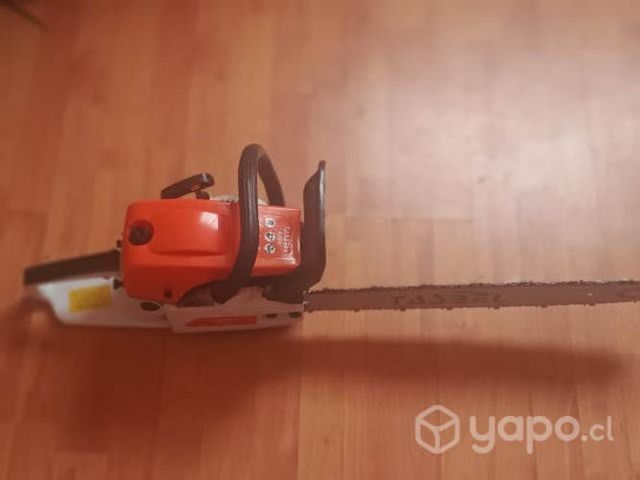 Motosierra 5200 revoluciones 52cc espada de 55cm