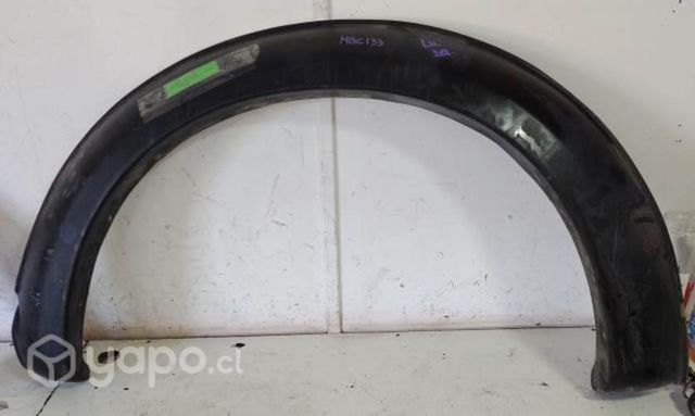 Moldura Pasa Rueda Del Izq (MBC133) BT50 2019