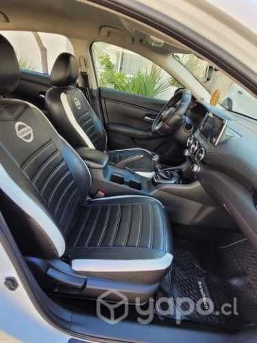 Nissan sentra avance mt