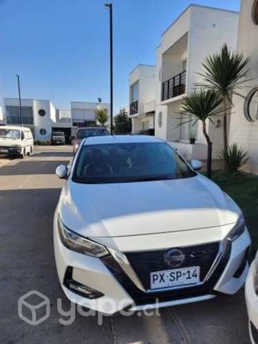 Nissan sentra avance mt