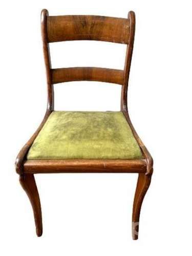 Sillas y sitiales de madera