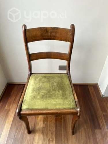 Sillas y sitiales de madera