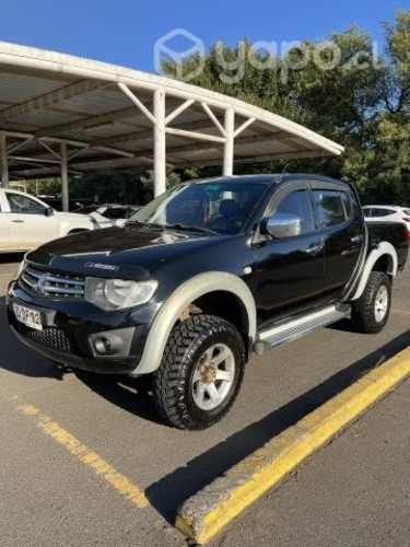 Vendo Mitsubishi Katana