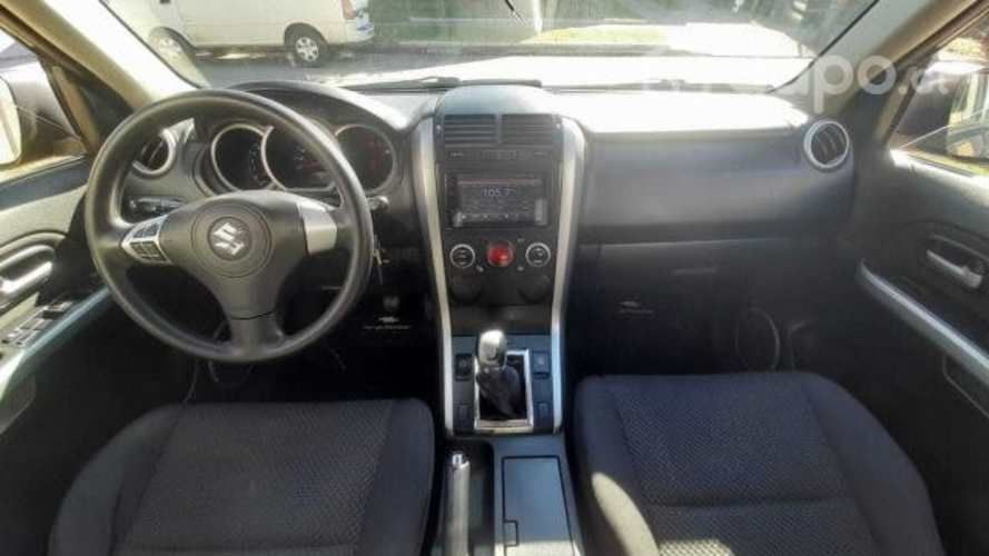 Suzuki grand nomade 2009