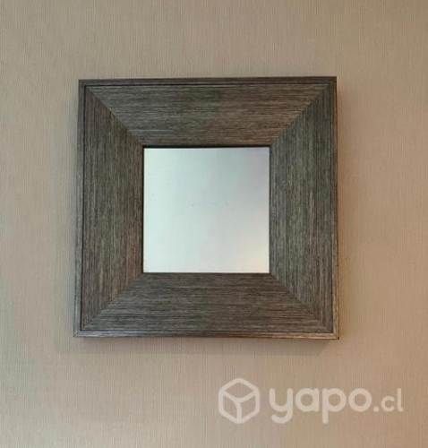 2 Espejos con marco gris plata Hay 2 disponibles.