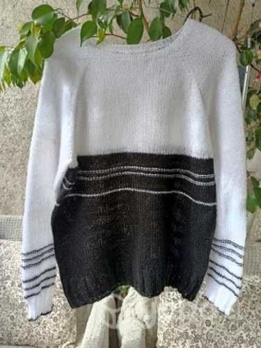 Sweater black and white