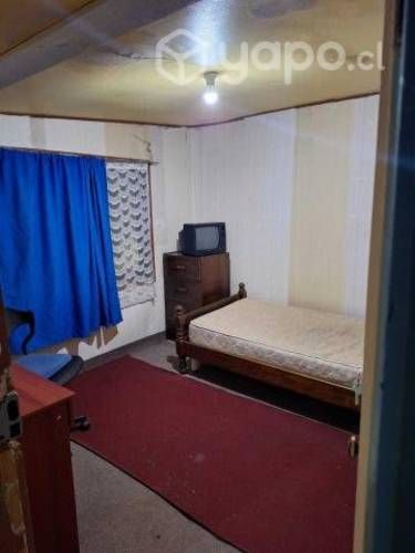 Se arrienda pieza a estudiantes