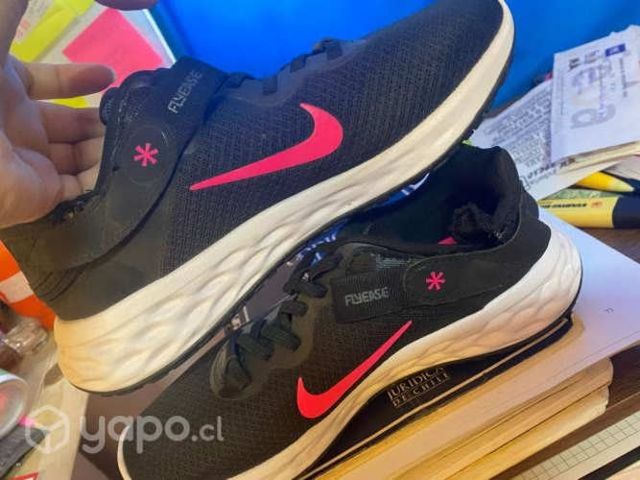 Zapatillas flyease nike numero 39