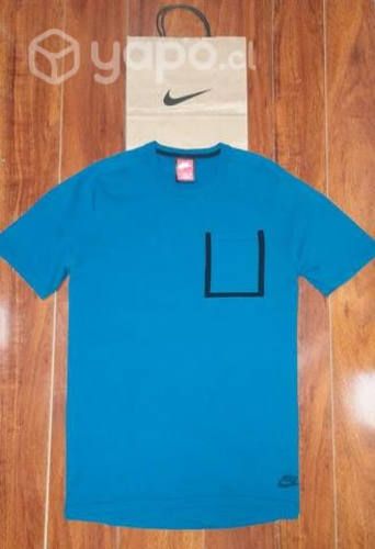Polera Nike Tech