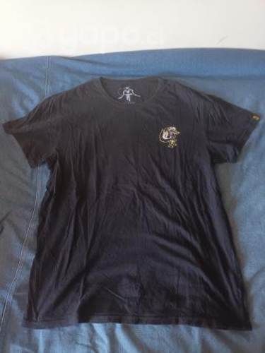 Polera Kaya Unite negra XXL