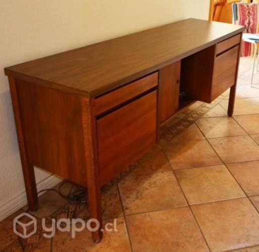 Mueble der oficina de madera