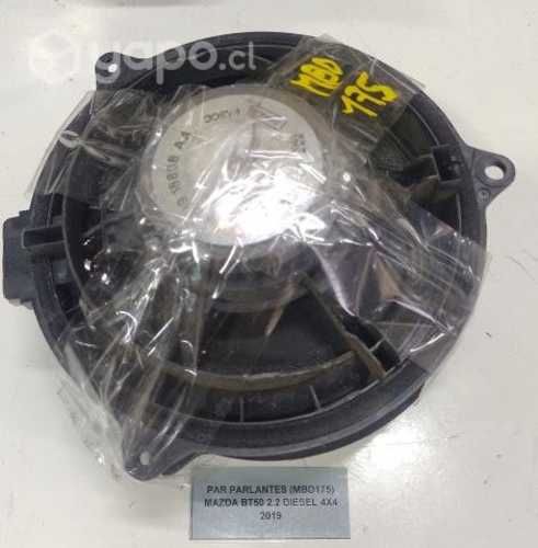 Par Parlantes (MBD175) Mazda BT50 2.2 Diesel 4x4 2