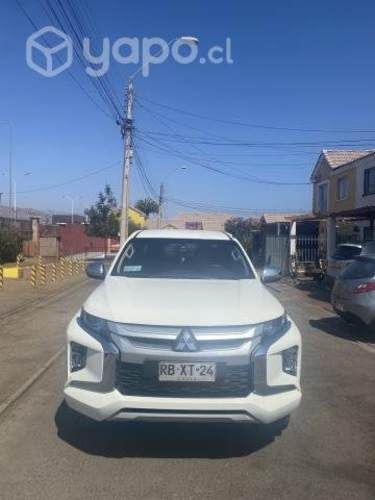 Camioneta Mitsubishi L200
