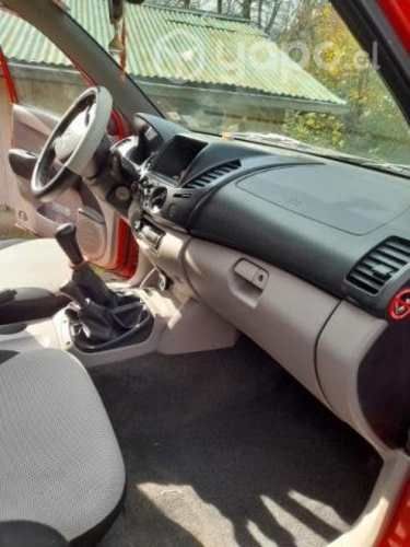 Camioneta Mitsubishi L2000