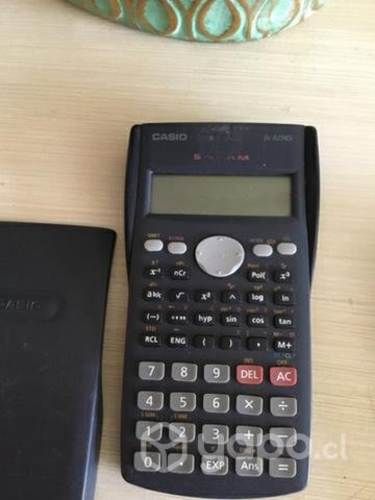Dos calculadoras científicas una con tapa precio x