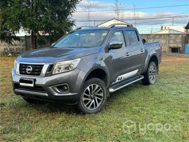Nissan NP300 LE 4x4 FULL