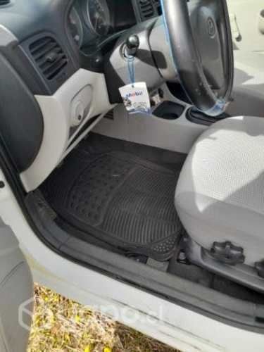 Hyundai accent excelente estado