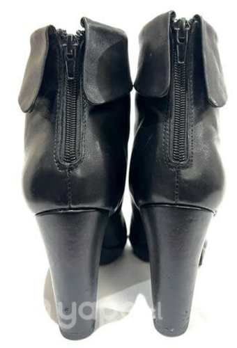 Botín Tacón 100% Cuero Marca Carducci N*39 Negro