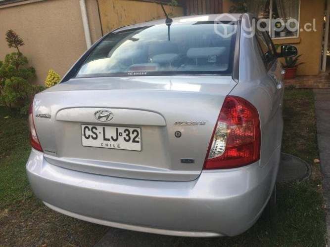 Hyundai accent 2011